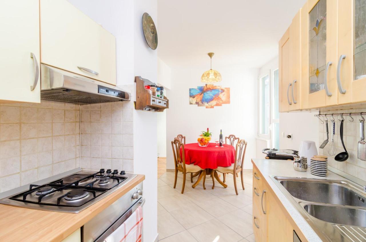 Sun City Apartment Дубровник Екстер'єр фото